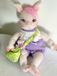 Image 5 of Noelle, Piggy with 3 Tiny Piglets