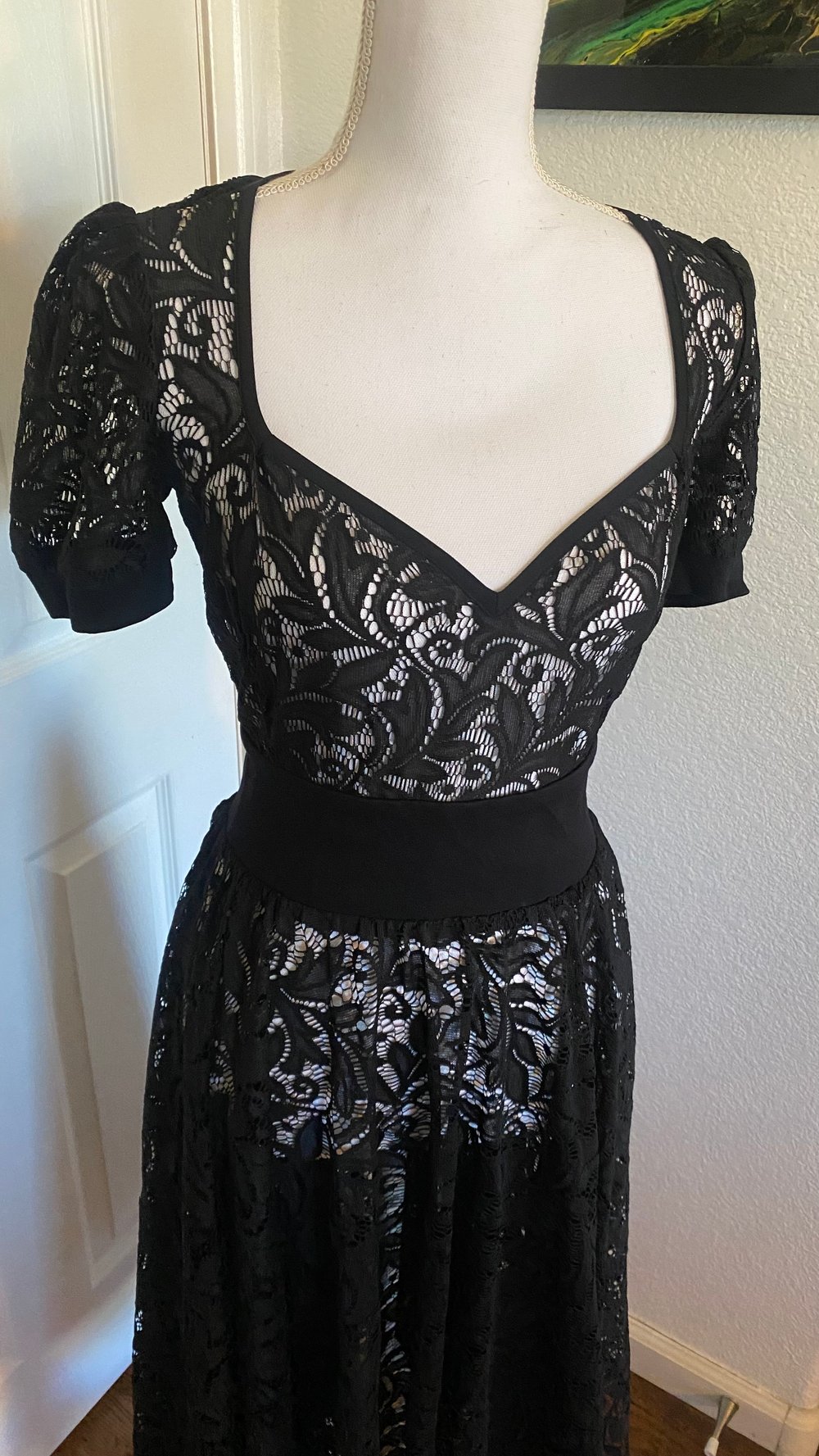 Pin up girl clothing lace dress MEDIUM RRP $180