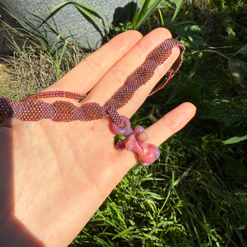 Image of Peyote Beaded Choker with torso