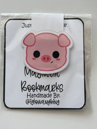 Image 3 of Piggy Magentic Bookmarks
