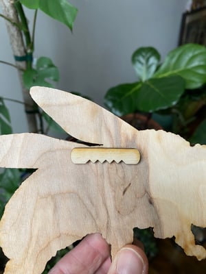 Image of Engraved Propagation Hanger - Bee