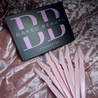 Image 1 of PINK Dermaplane Razor (2).