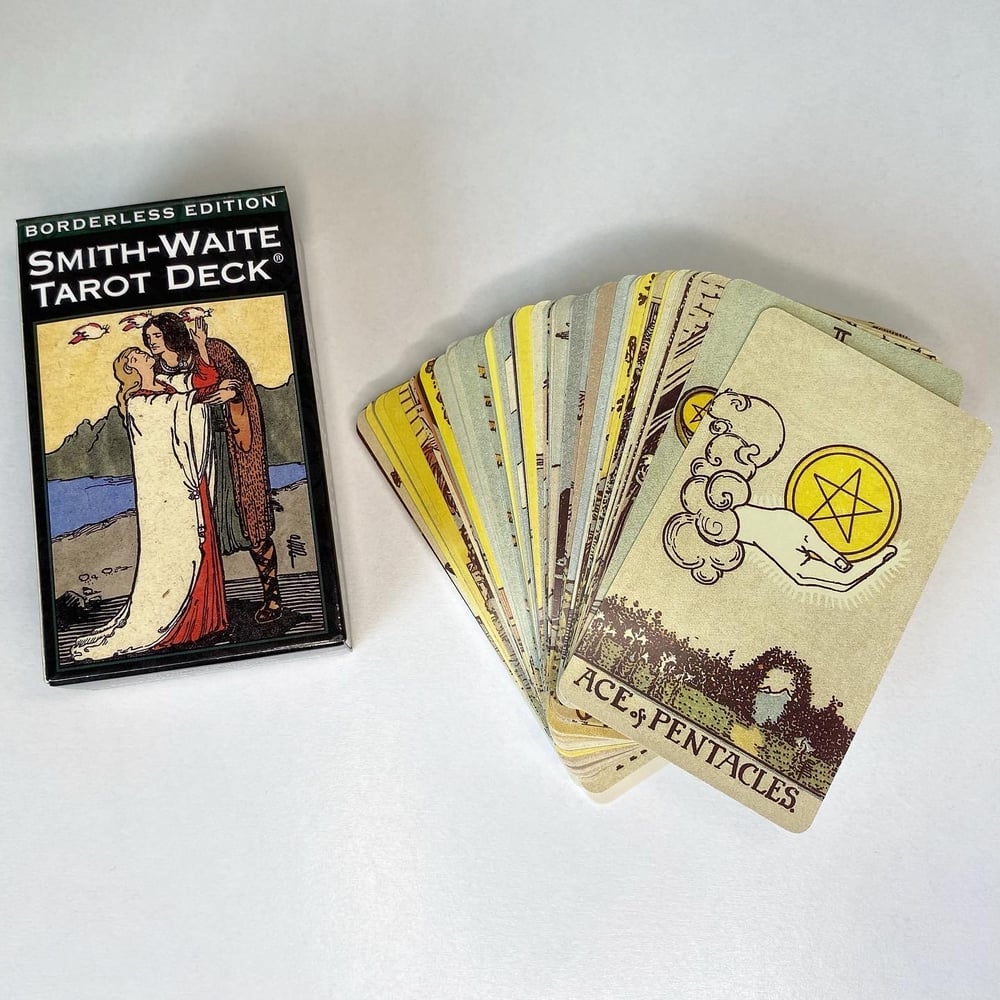 Image of Smith-Waite Tarot Deck (borderless edition)