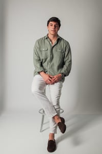 Image 3 of Camisa sahariana de lino verde