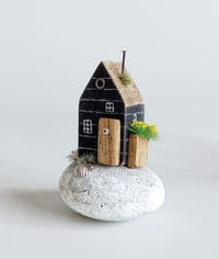 Image 2 of Pebble Cottages