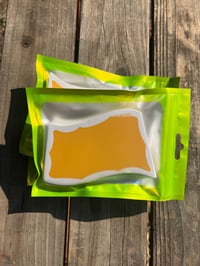 Image 4 of WAVEY YELLOW- Compact (50 CT)