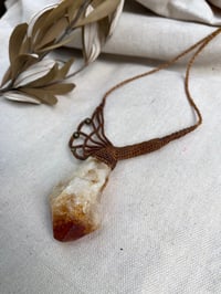 Image 1 of Macrame necklace with citrine and copper 