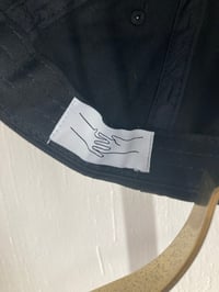 Image 4 of HANDSHAKE HAT BLACK