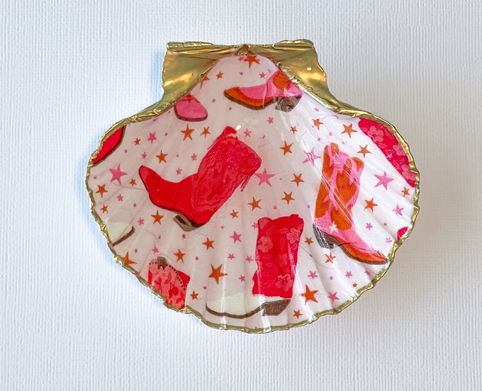 Image of Coastal Cowgirl - Medium Trinket Shell