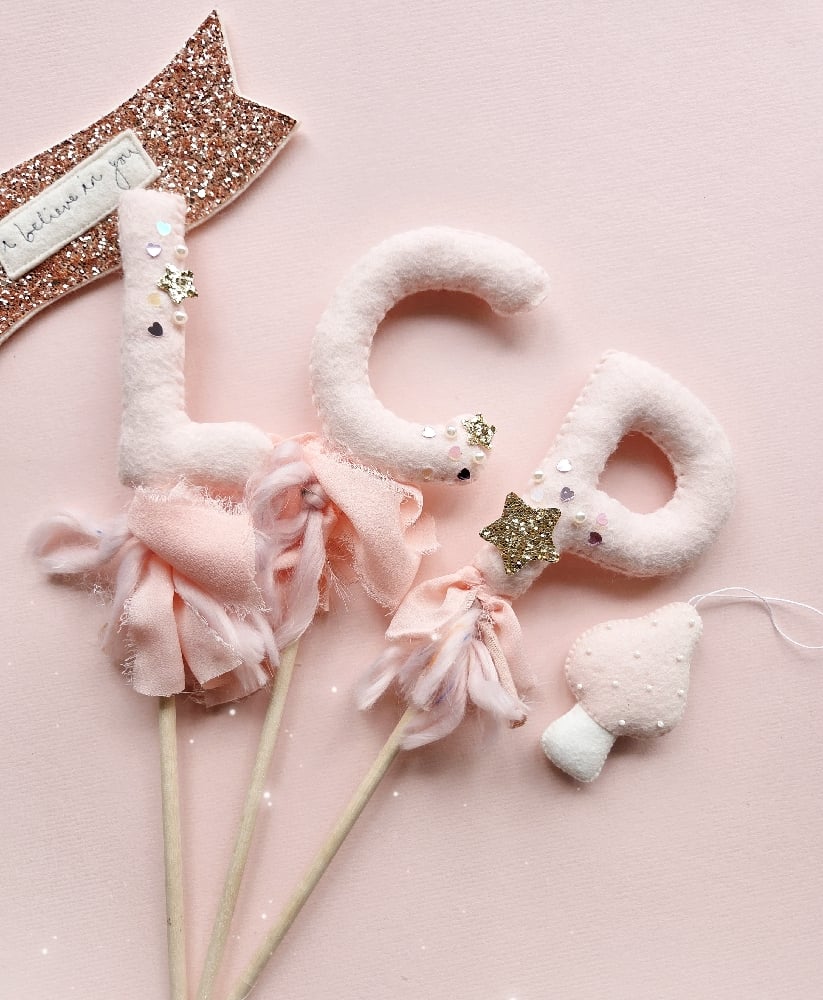 Image of Intial Name Sparkle Detail Wand.