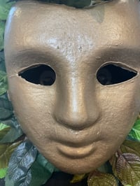 Image 3 of Growth Mask