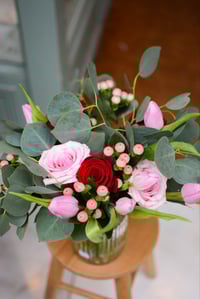 Image 3 of Ramo tulipanes y rosas - Especial San Valentín 