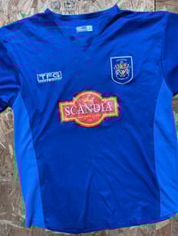 Image 2 of Replica 2004/05 TFG Home Shirt Barlow 