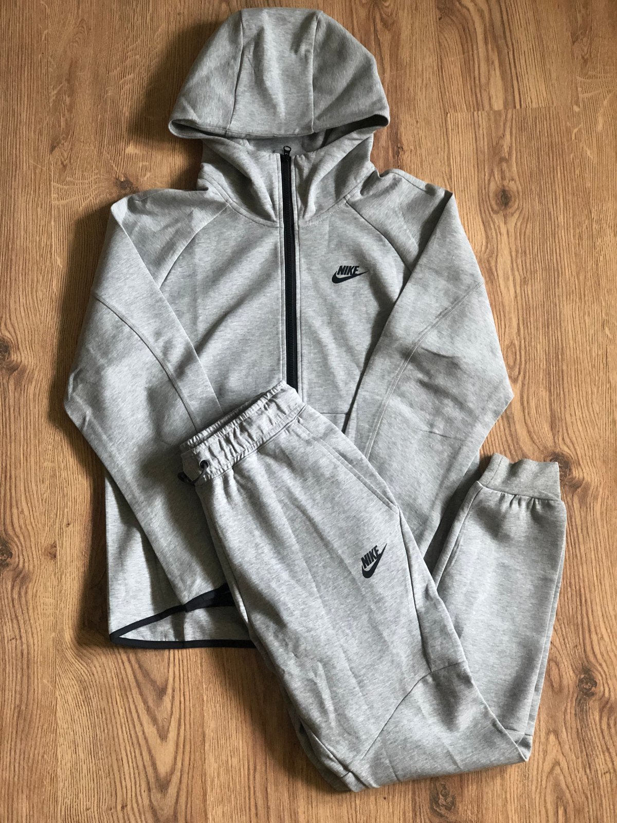 Tech fleece online gray