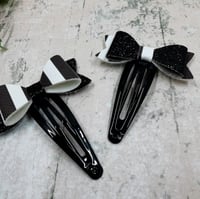 Image 2 of Black and White Hair Clips