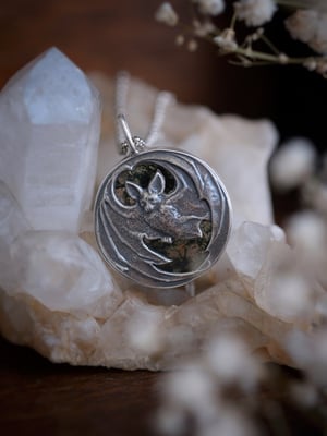 Image of NYX { MOSS AGATE }