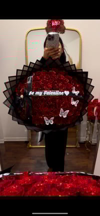 Image 2 of 75 count glitter roses 