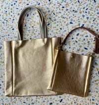 Image 4 of Sam Shopper