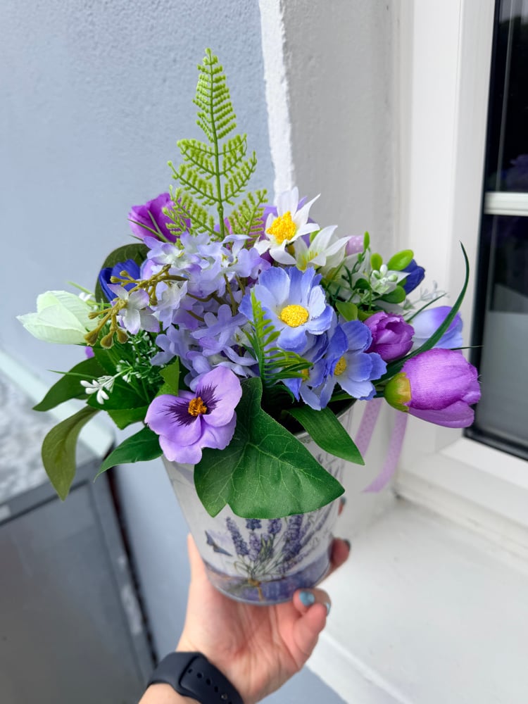 Image of Floral Tin Pot 