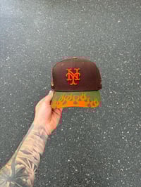 Image 2 of PUMPKIN SPICE TRI TONE NEW YORK METS CUSTOM FITTED CAP