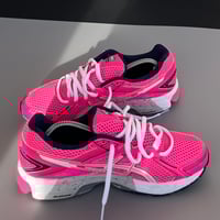 Image 3 of size: us8 uk6 eu39.5 cm25