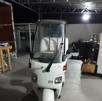 Image 2 of Honda Gyro Canopy (white xl box)