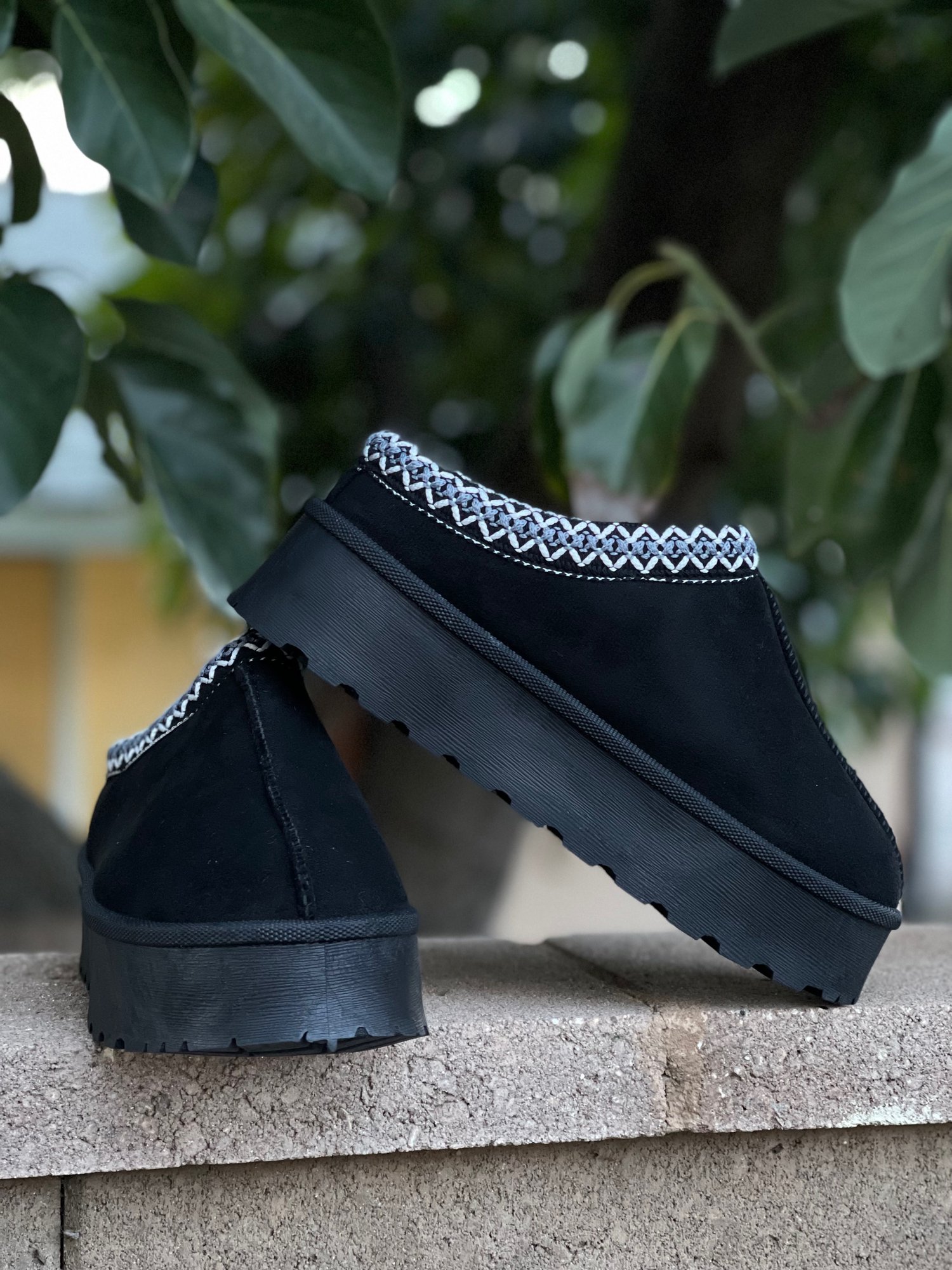 Image of Brigham Slip Ons ( Black )