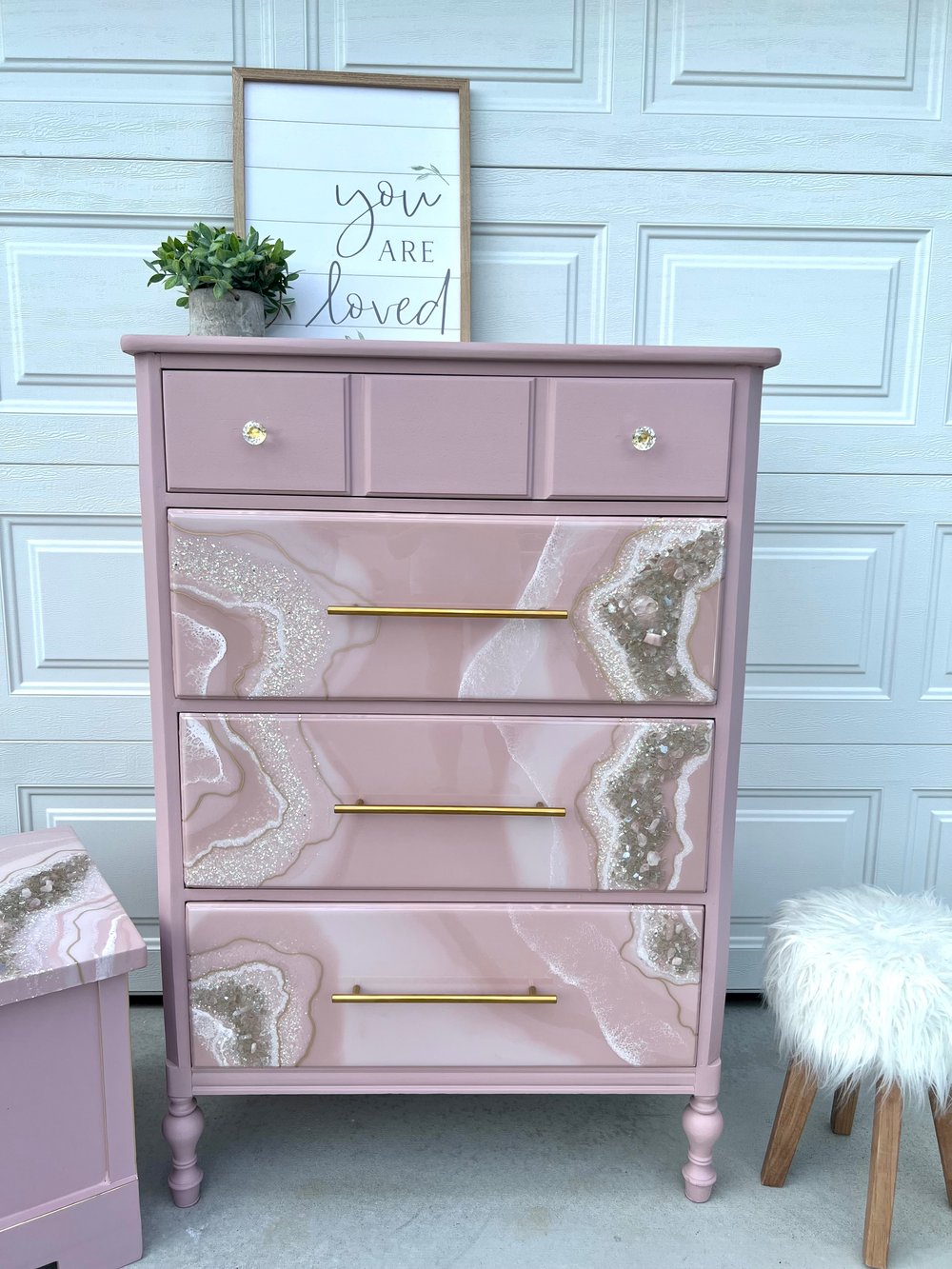 Image of Crystalline Rose Chest of Drawers 