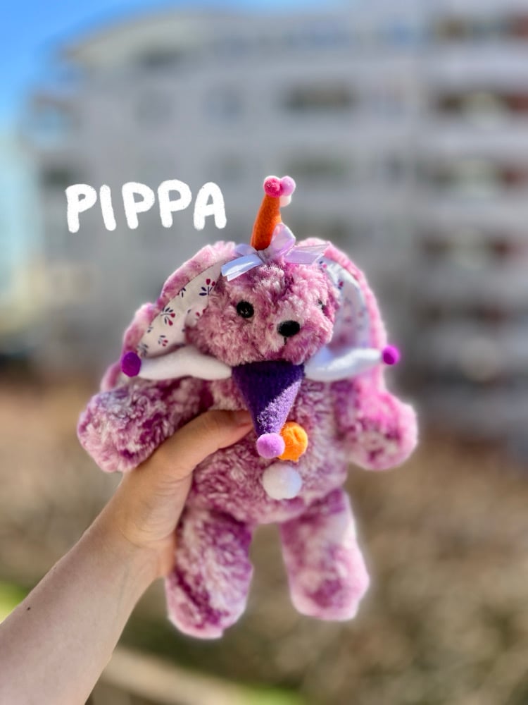 Pippa the bunny clown 