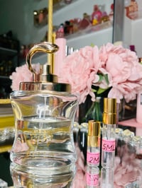 Image 2 of Bella by Arabian Oud