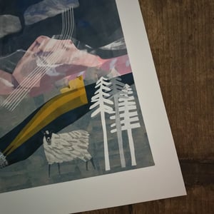 Image of A Tractor is driving past the Sligachan Hotel at night