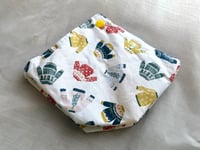 Image 3 of Bento Yarn Keeper 👚 
