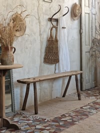 Image 1 of Le banc brutaliste