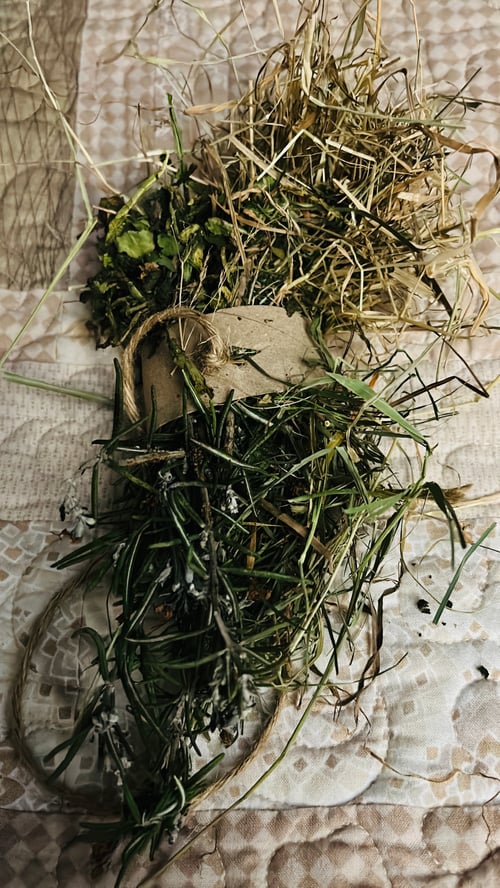 Image of Fresh Forage Hanging Ball Toy