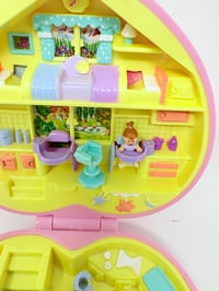 Image 7 of Ensemble bracelet et Polly Pocket coeur rose nursery