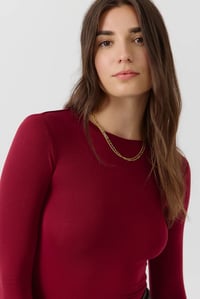 Image 3 of Camiseta Cecilie Vino