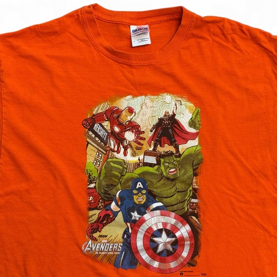 Image of 2000s Marvels Avengers Reeces Promo Graphic Tee (L)