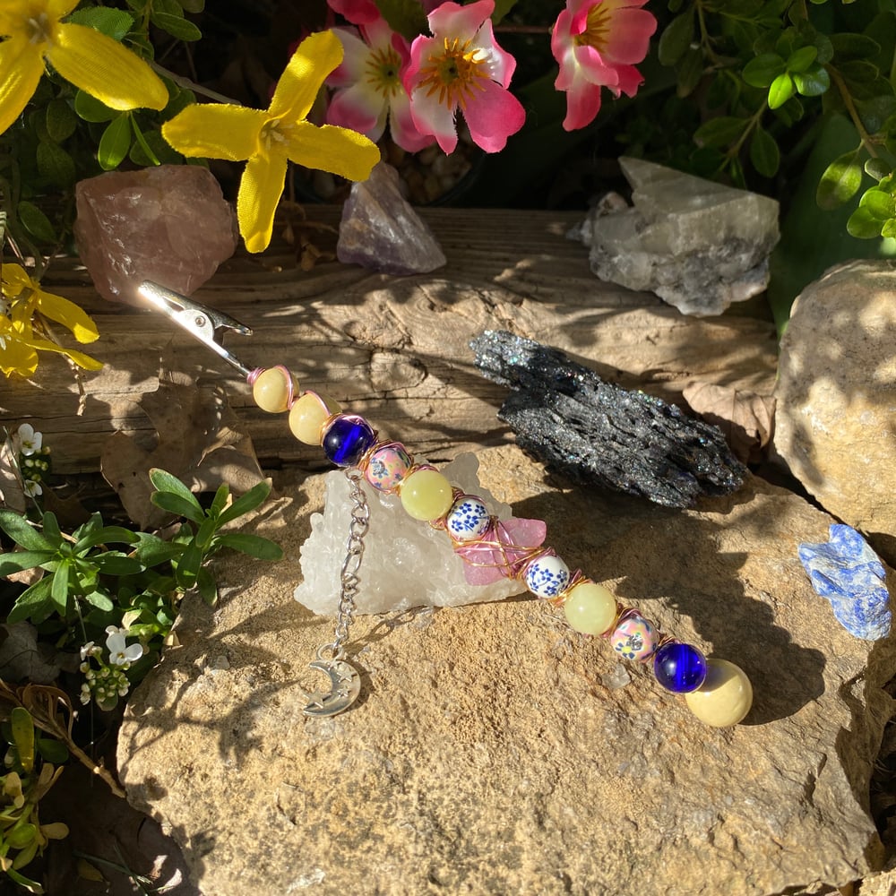 Image of pastel night roach clip