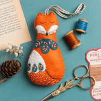 Image 1 of Folk Fox Felt Craft Mini Kit