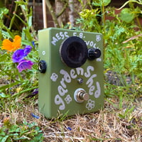 Image 2 of Garden Shed - glitchy pitch modulating fuzz delay