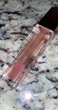 Image 4 of Kiss My Glow 💄