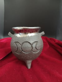 Image 1 of Mini Cauldron 5 