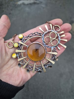Two suns warm necklace 