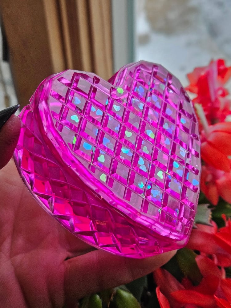 Image of Magenta Heart Box