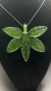 Image 3 of Weed Leaf Pendant 002 