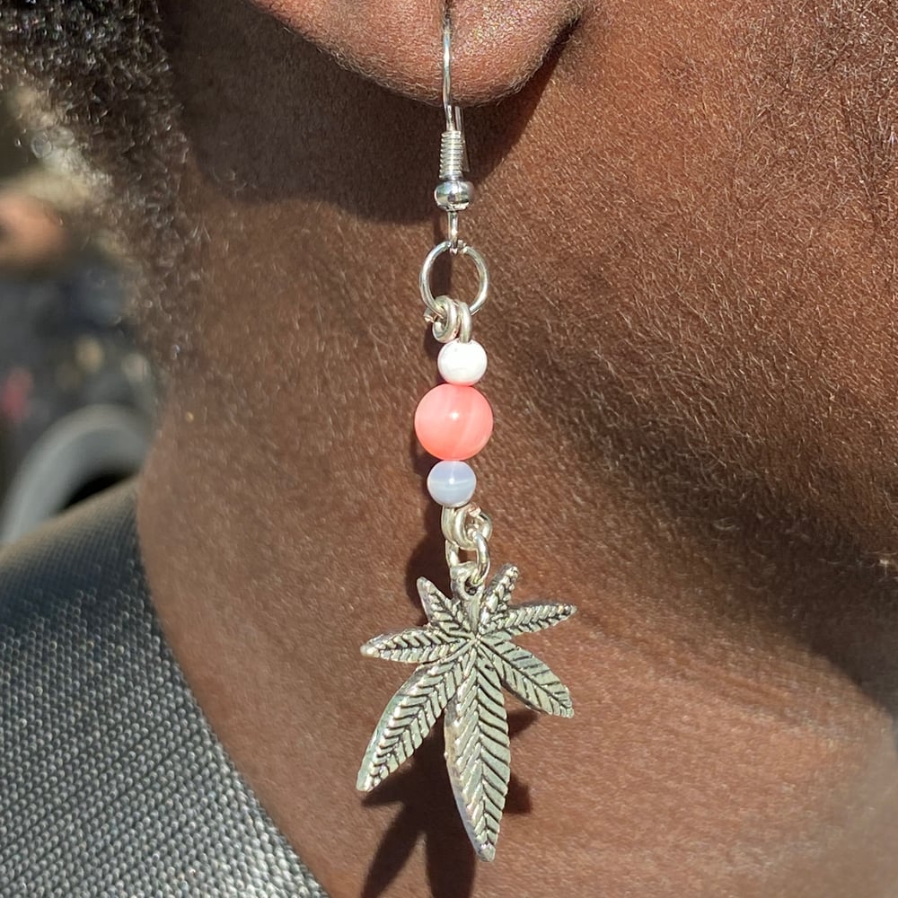 Image of sativa sass earrings 