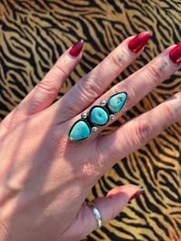 Image 1 of Ring mit 3 Kingman Türkisen