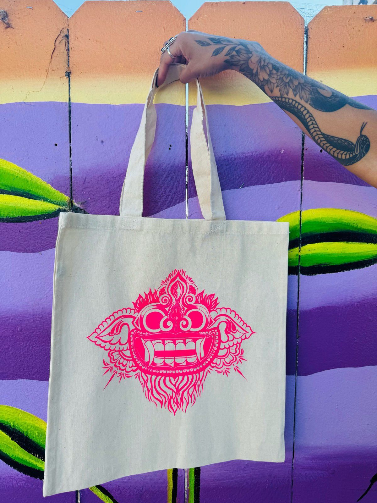 Neon pink tote bag Lucero