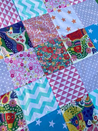 Image 2 of Flowers and Unicorns Patchwork Mat