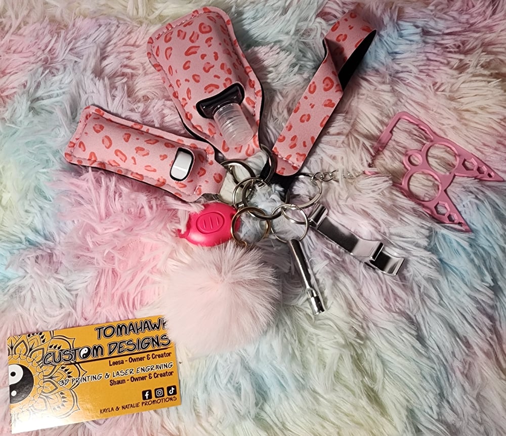 Image of Pink cheetah print keychain set